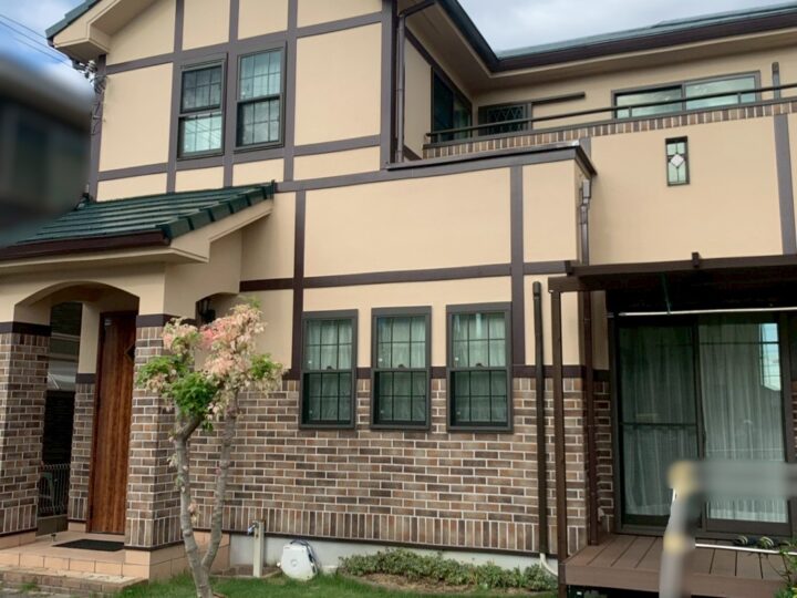 加古川市平岡町Ｙ様邸　スレート屋根のチョーキングを改善！外壁ミッドビスケット×屋根エバーグリーンで安心の仕上がり